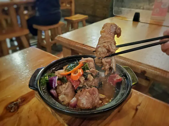 砂鍋三杯雞