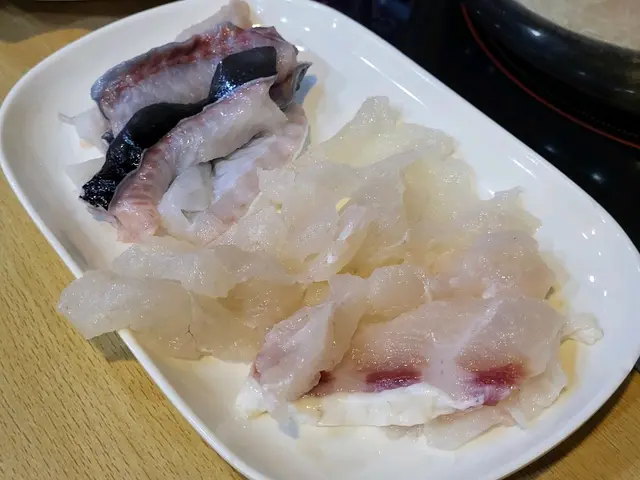 龍躉肉，白鱔片