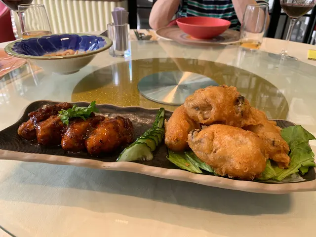 一蠔兩食，如果炸蠔有汁可以點就更好了