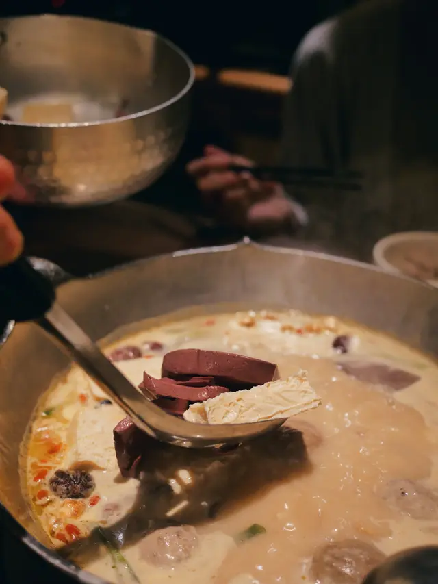麵包豆腐白湯鍋