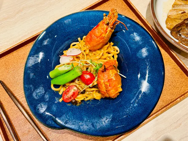 羅氏蝦龍蝦汁手作麵