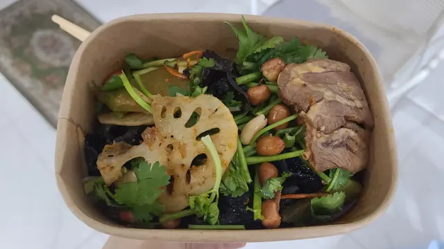 自選五餸 - 牛俐+牛展+萵筍+蓮藕片+雲耳