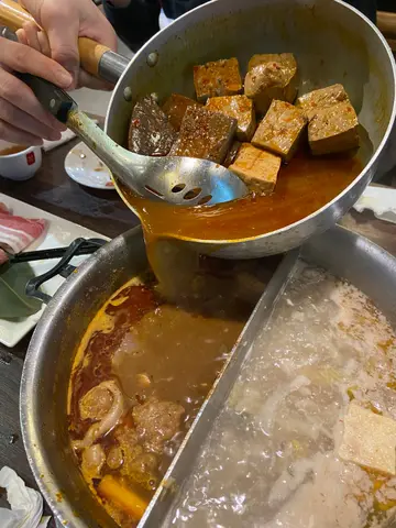 无限添加的鸭血和豆腐