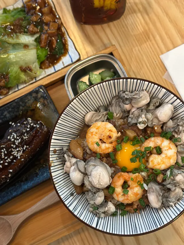 月間海老滷肉飯
