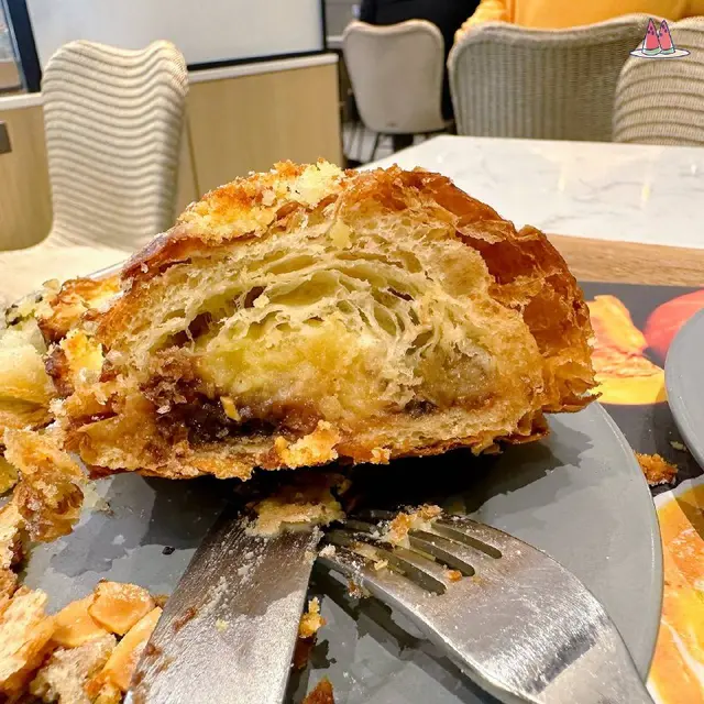 Almond & Chocolate Danish