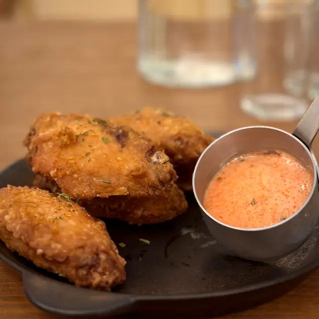 紐奧良炸雞翅配明太子蛋黃醬