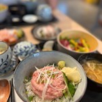 魚生丼飯必叫，好食到