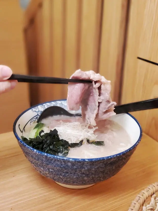 豚肉湯牛肉稻庭烏冬