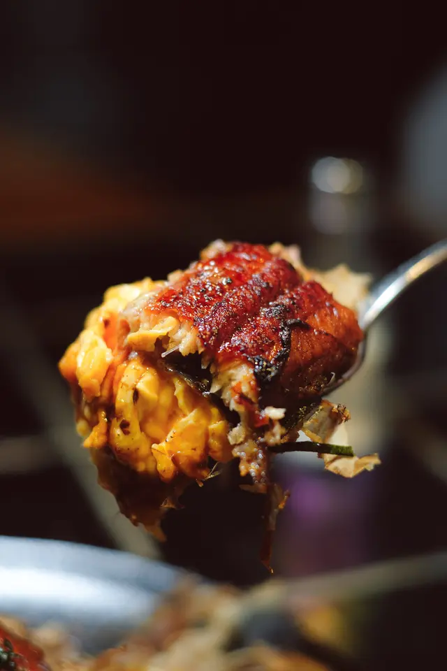 唔好抱咁大期望蒲燒鰻魚蛋包飯