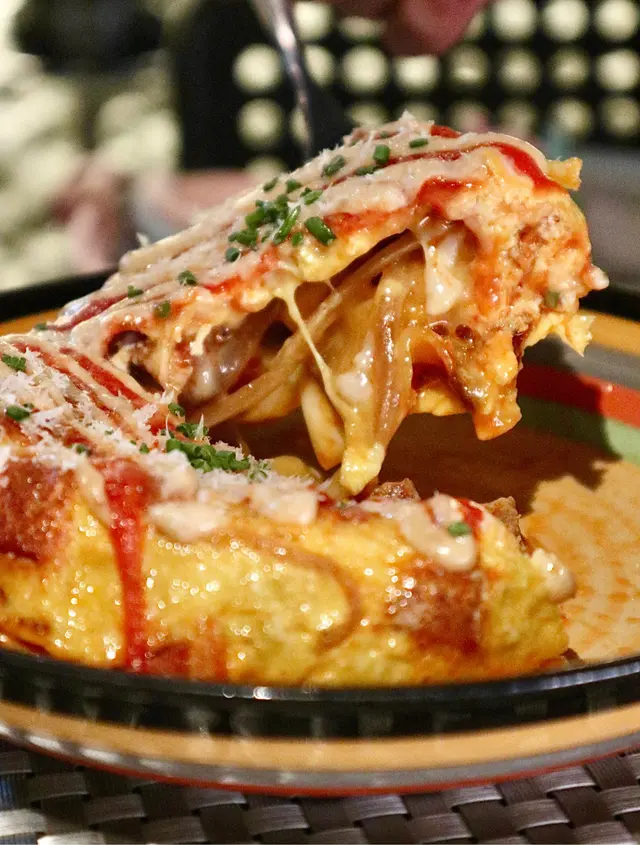 西班牙薯仔軟臘肉腸蛋餅