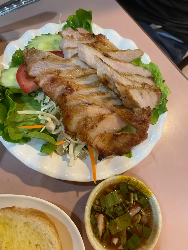 泰式燒豬頸肉