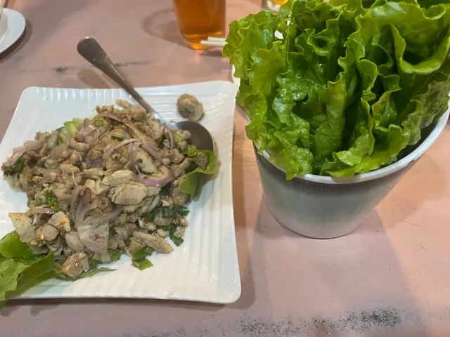 泰式生菜包(雞肉)