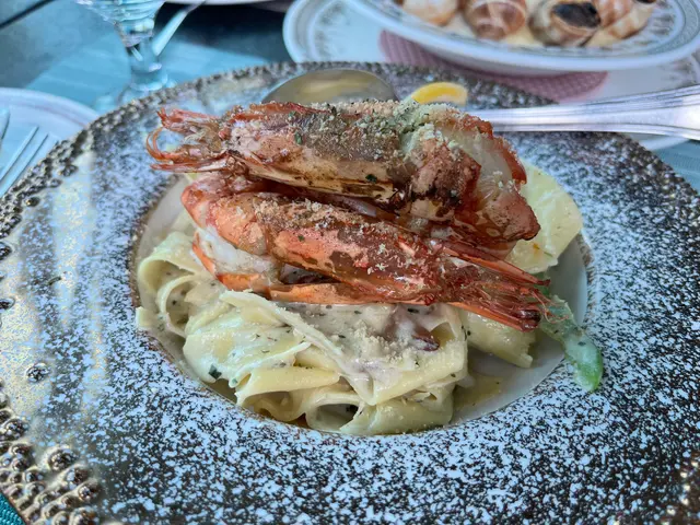 意大利青醬虎蝦闊條麵