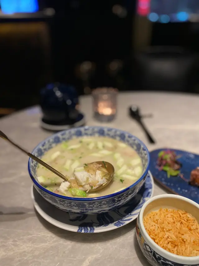 斑片肉鬆脆米魚湯泡飯