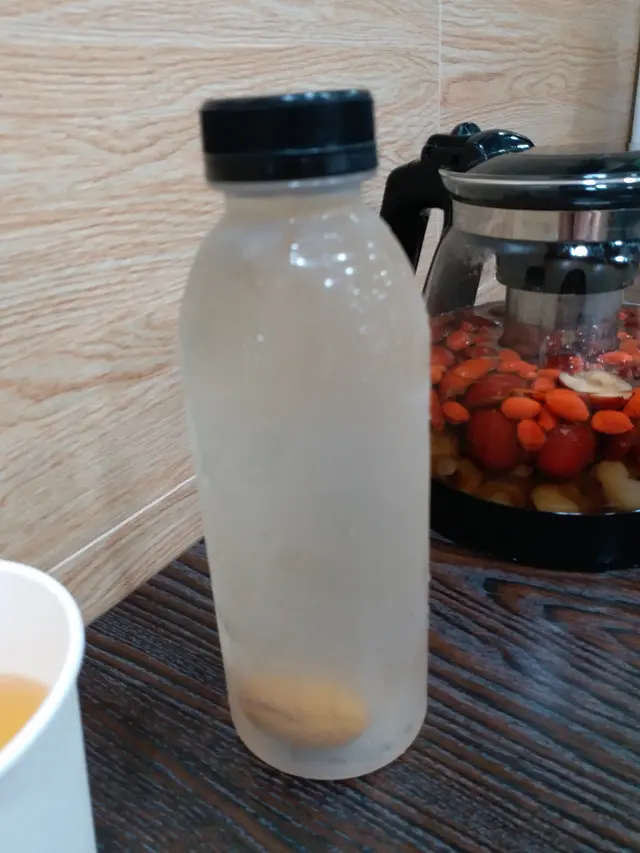 魚腥草青欖雪梨水