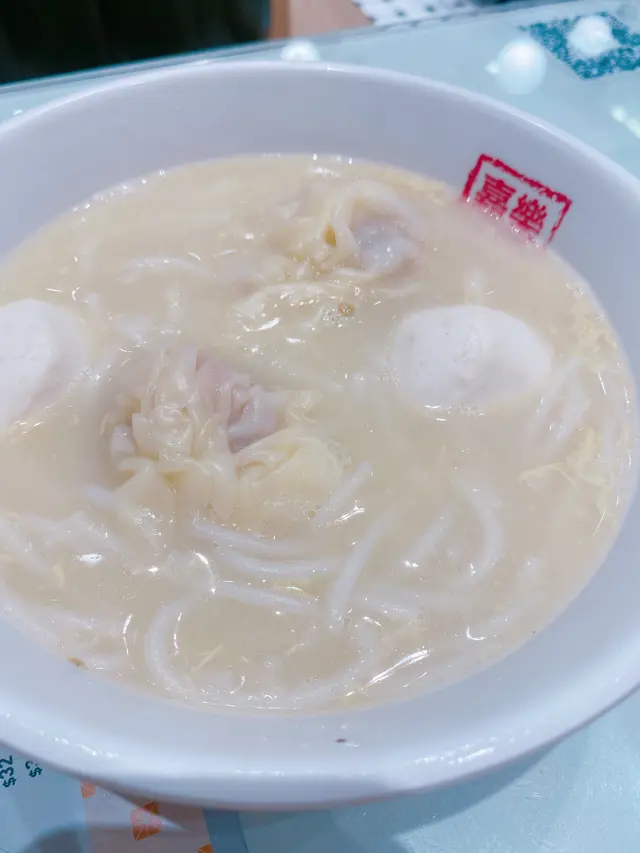 港式雞湯粉麵餐