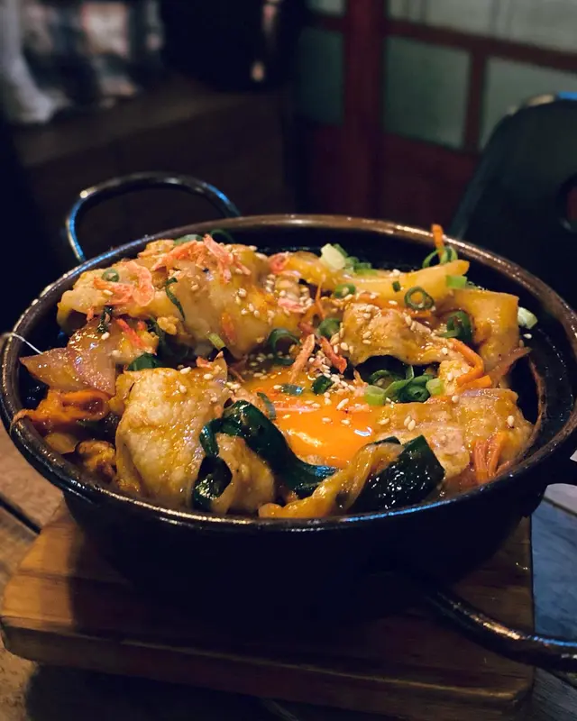 薄燒日本豚肉煲仔飯