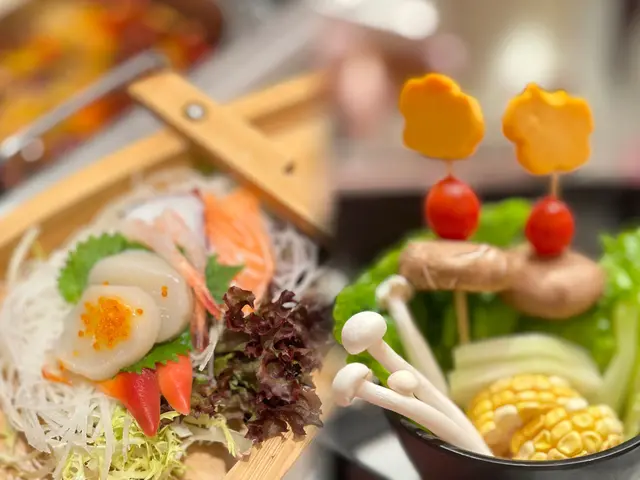 時令刺身拼盤/蔬菜拼盤