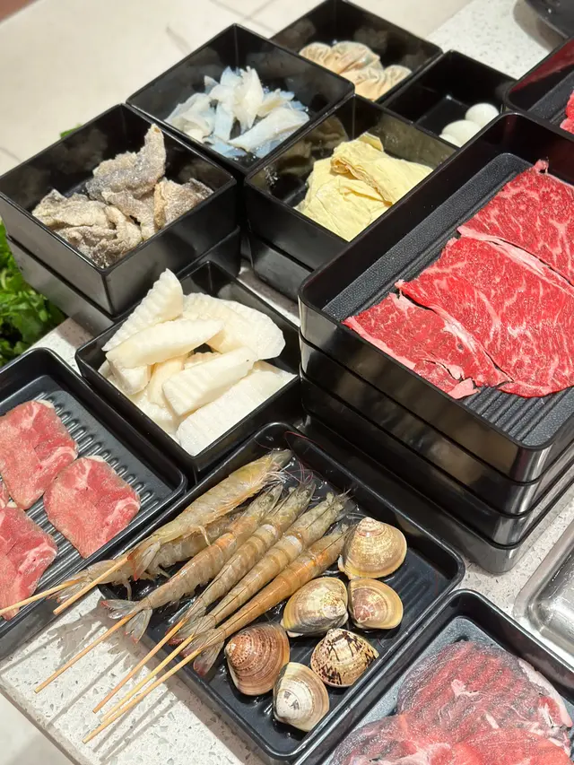 竹籤蝦、沙白、牛舌、紐西蘭羊肉卷、淮山