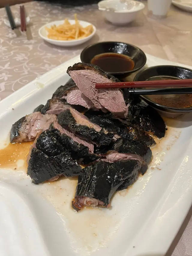 黑松露玻璃燒鵝 1/4隻