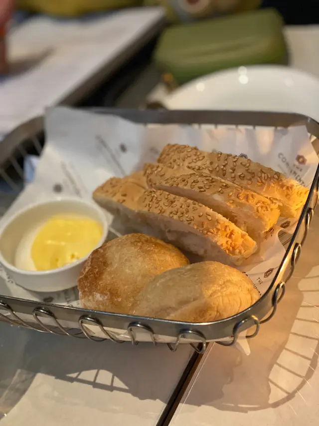 Sliced Bread (set dinner $688)