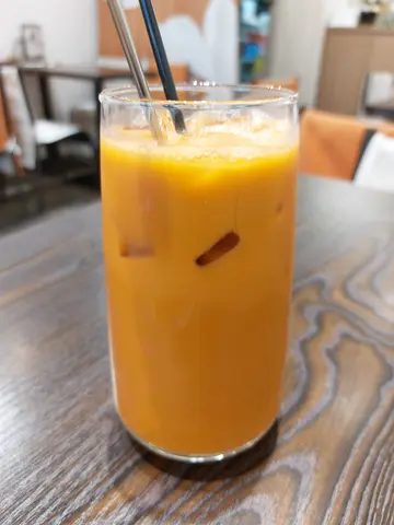 手标泰式奶茶 (冻)