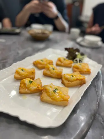 奶油蝦多士
