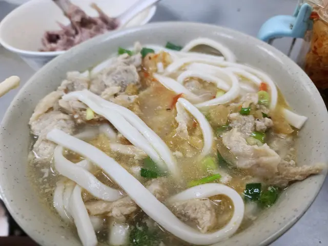 豬油渣麵（細碗）記得加辣菜脯