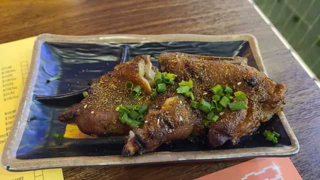 招牌風味烤豬手