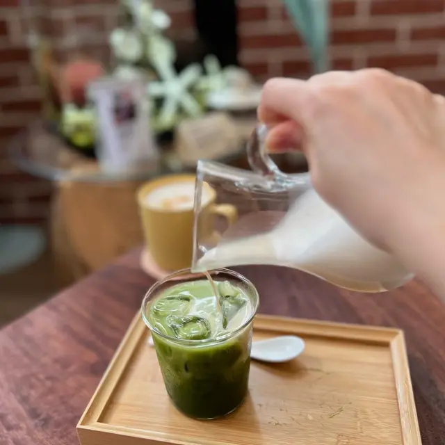 抹茶燕麥奶 Oatly Cap Matcha