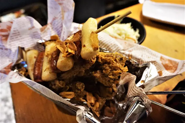 蒜香醬油炸雞+香腸年糕串