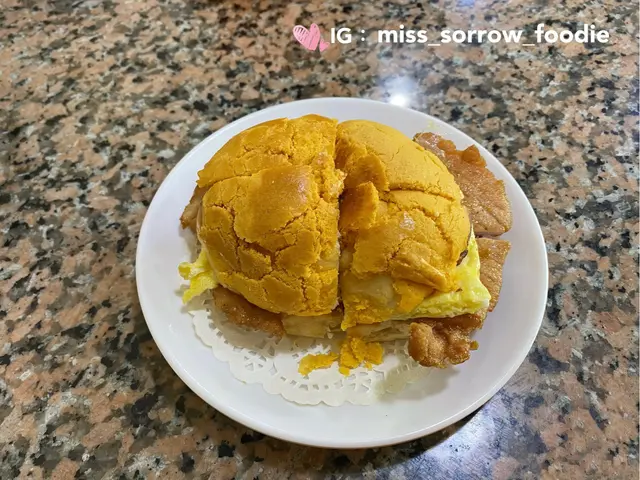 豬扒雞蛋菠蘿包 