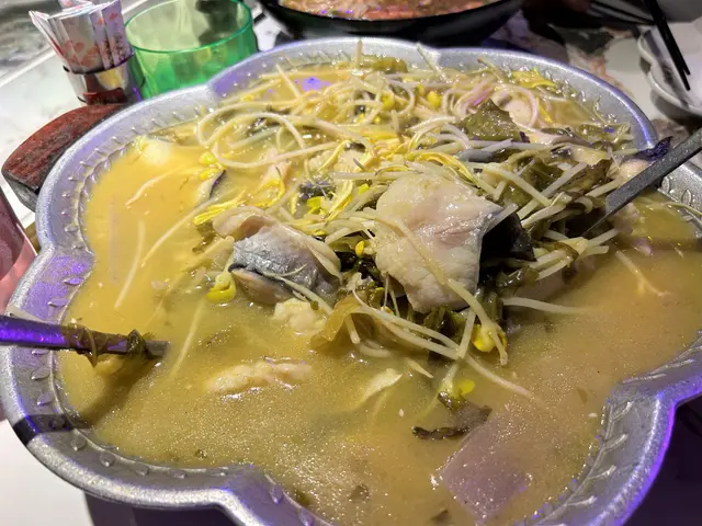 酸菜江團魚