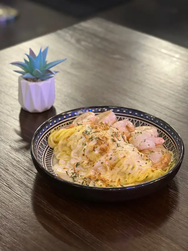 明太子忌廉汁蝦球自家制手工幼麵