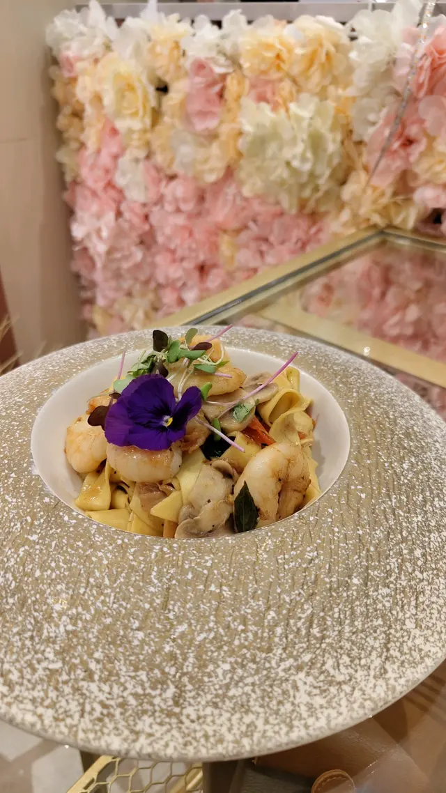 蒜香大蝦手工意粉