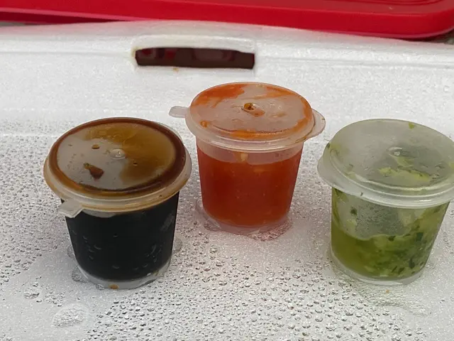 海南雞飯會跟三個醬！😋😋