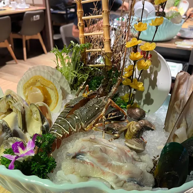 波士頓龍蝦海鮮盤