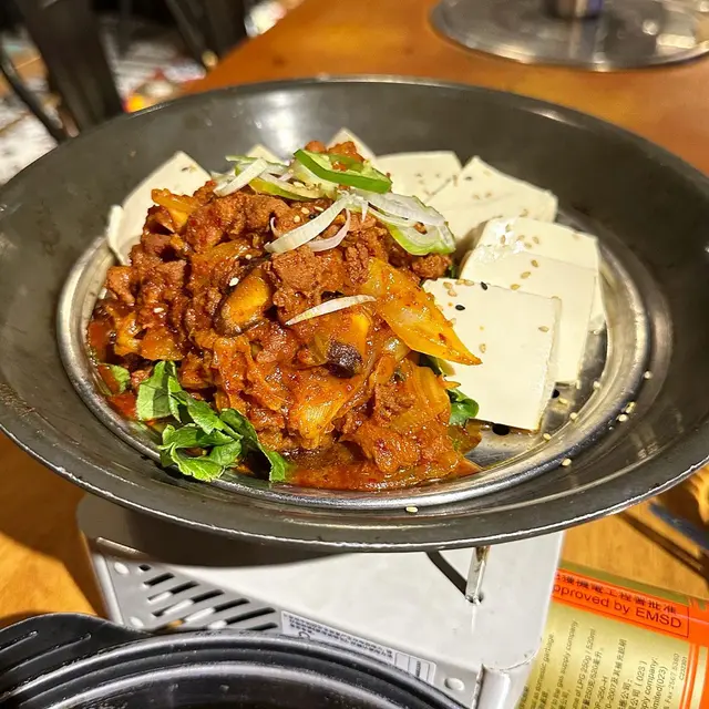 五花肉泡菜伴豆腐