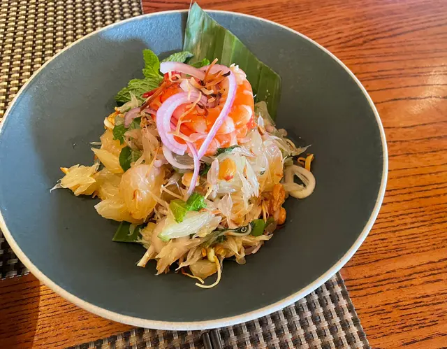 泰式柚子鮮蝦沙律:
