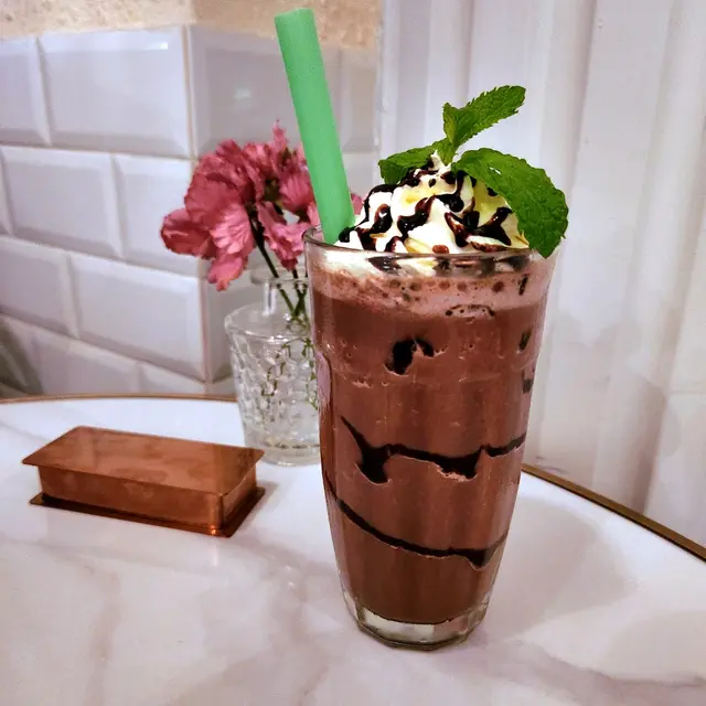 Chocolate Banana Smoothie