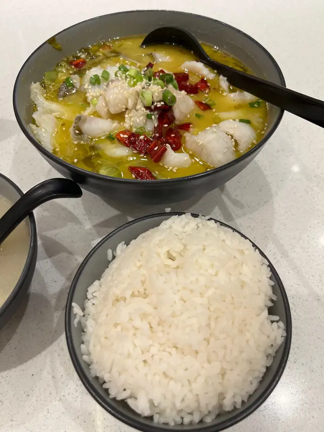 魚同埋配料都算好多,不過味道只係一般