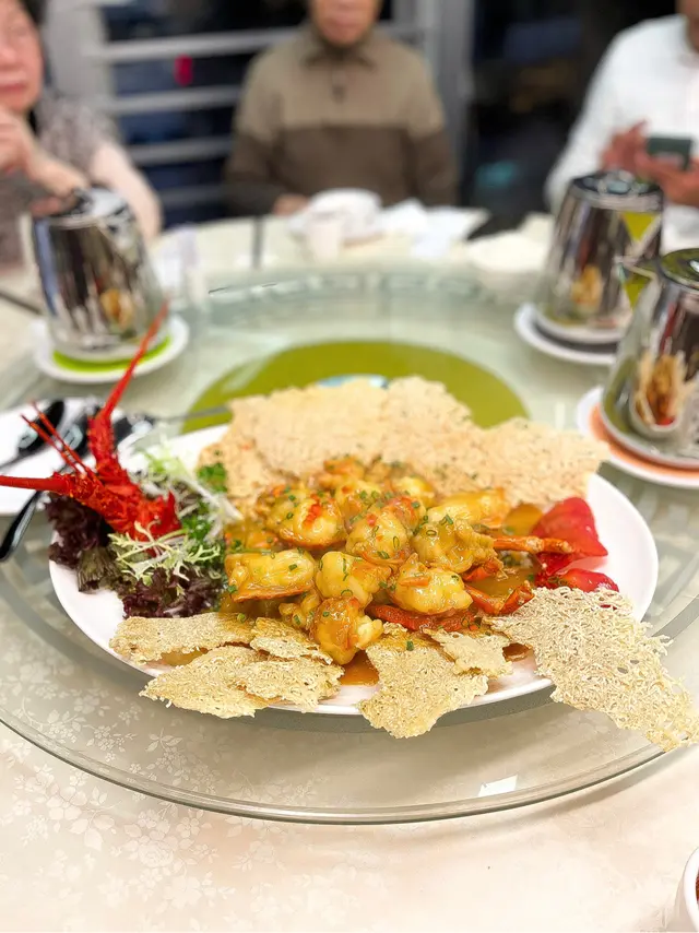 上湯焗龍蝦煎脆米粉底