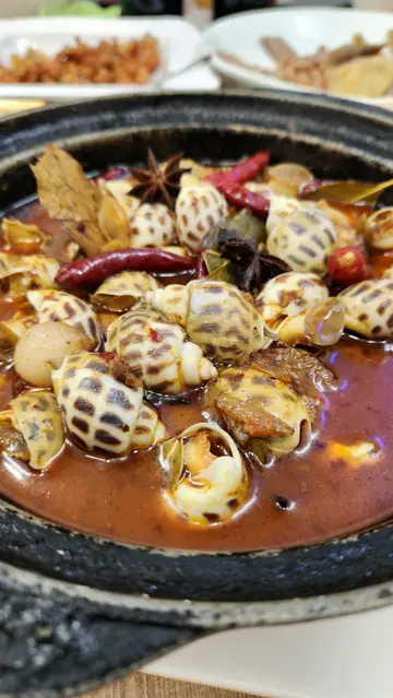 辣油煮花螺