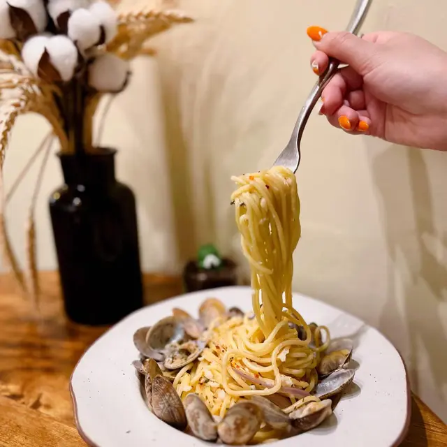 蒜油花椒蜆肉意大利麵