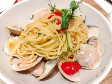 香蒜辣椒白酒大蜆扁意粉