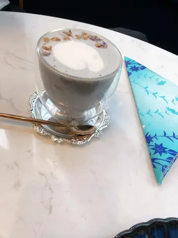 Blue Sapphire Latte