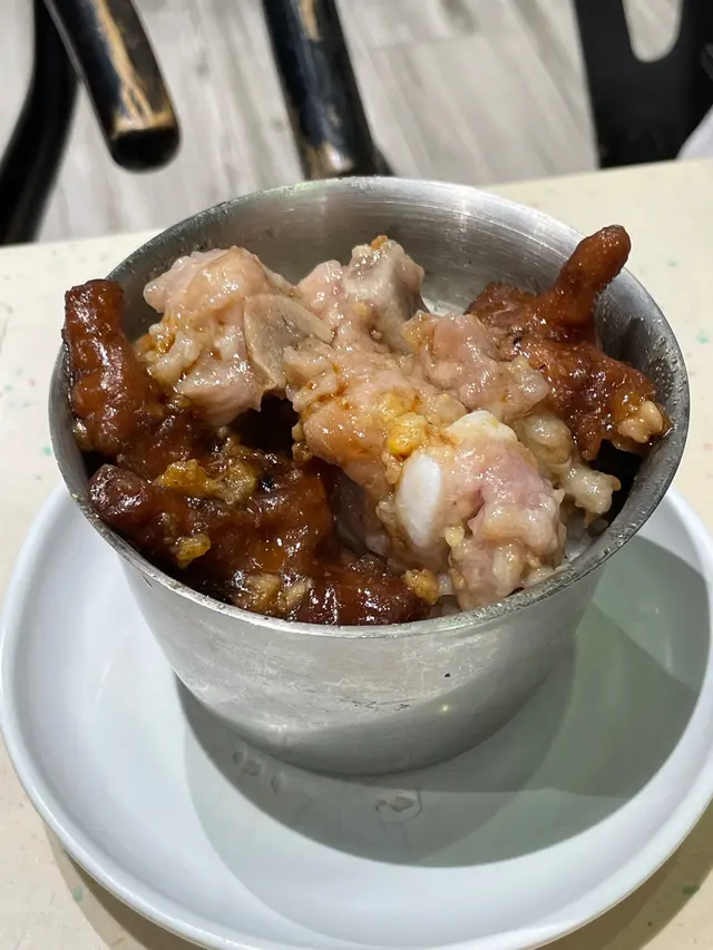 鳳爪排骨飯