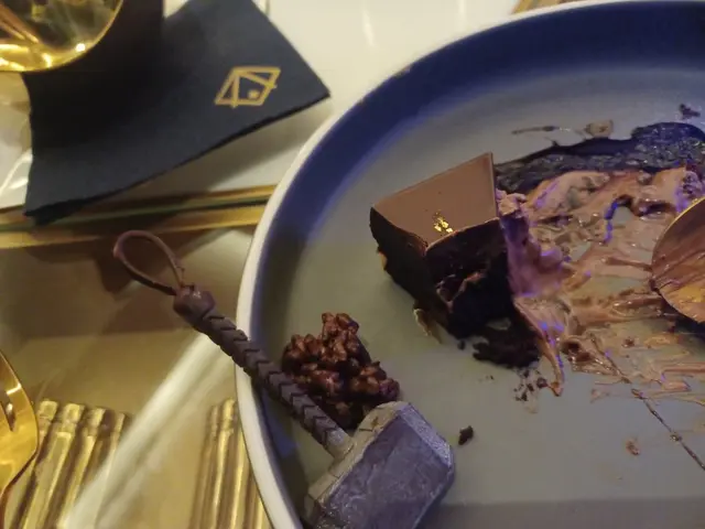 朱古力聯盟係全 Dark Chocolate 小食。苦中帶甜。