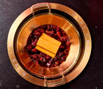 招牌一手辣方麻辣紅油湯底