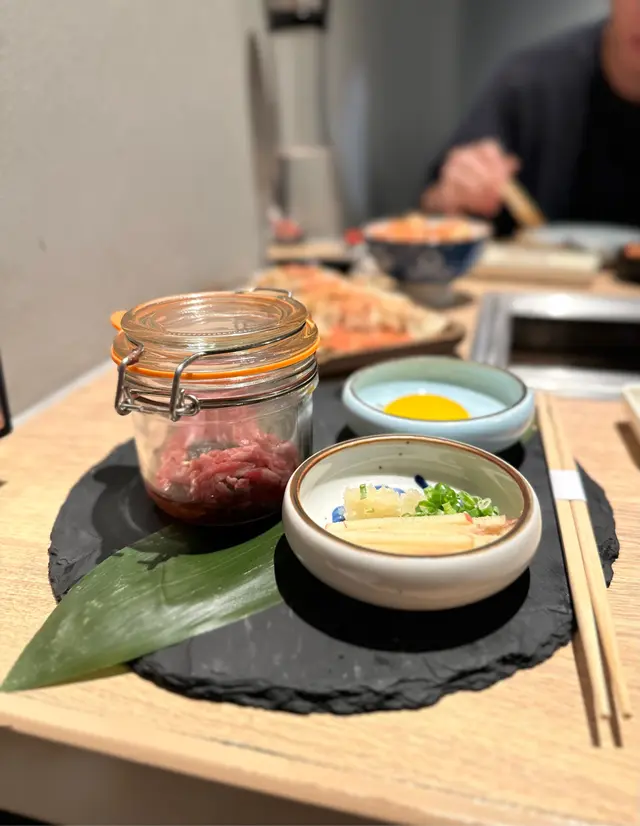 蘋果木煙燻松露和牛他他